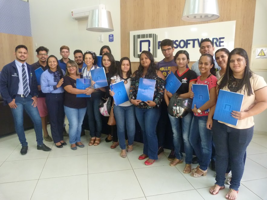 Acadêmicos da FACDO conhecem as potencialidades da Rensoftware