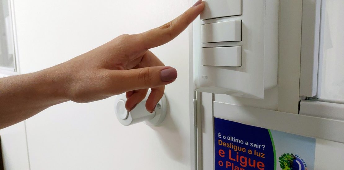 Click da consciência: mudança de hábitos representaram 10% a menos no consumo de energia elétrica na Rensoftware